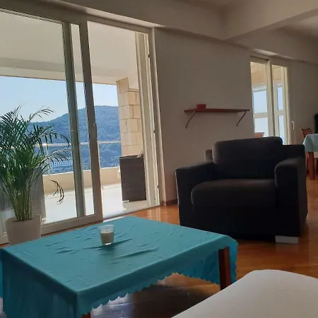 3 Bedroom With Terrace & Sea View Апартаменты Дубровник